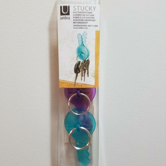 Umbra Sunction Key Chains - Picture 2 of 2